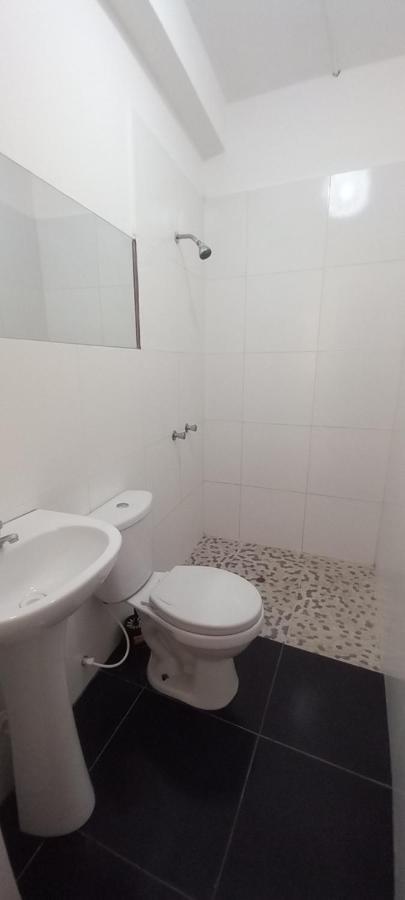 Hospedaje Miraflores Мойобамба Екстериор снимка