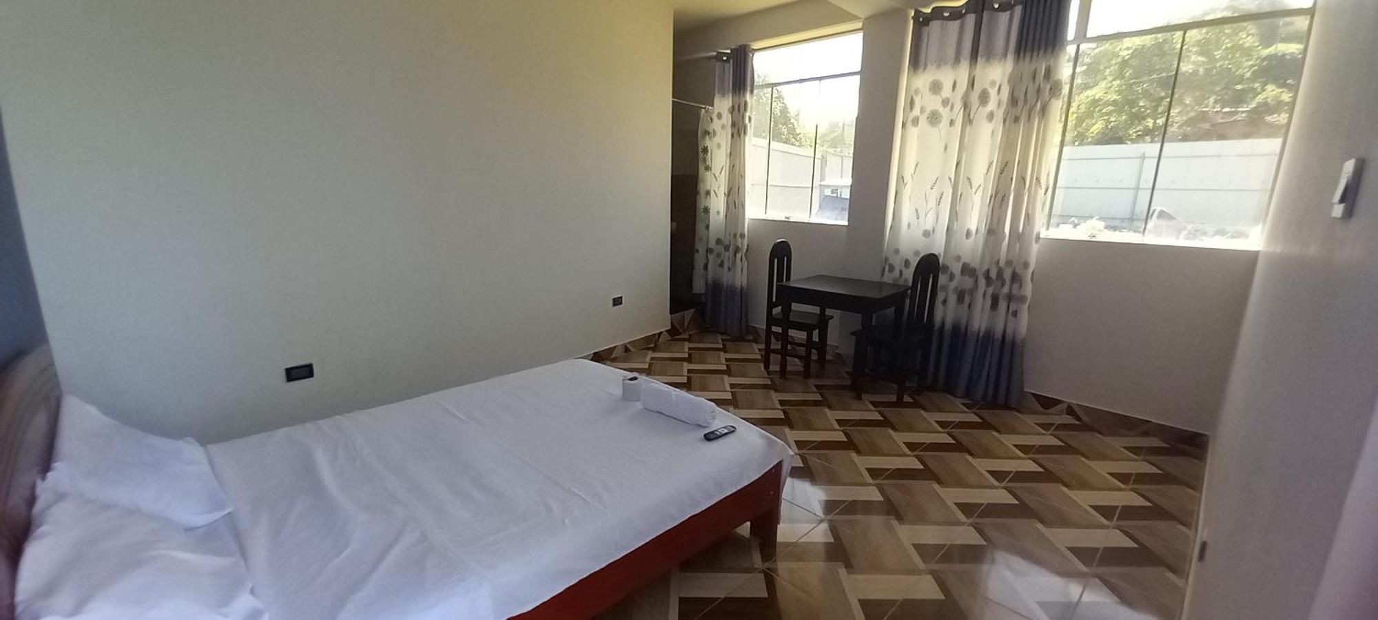Hospedaje Miraflores Мойобамба Екстериор снимка