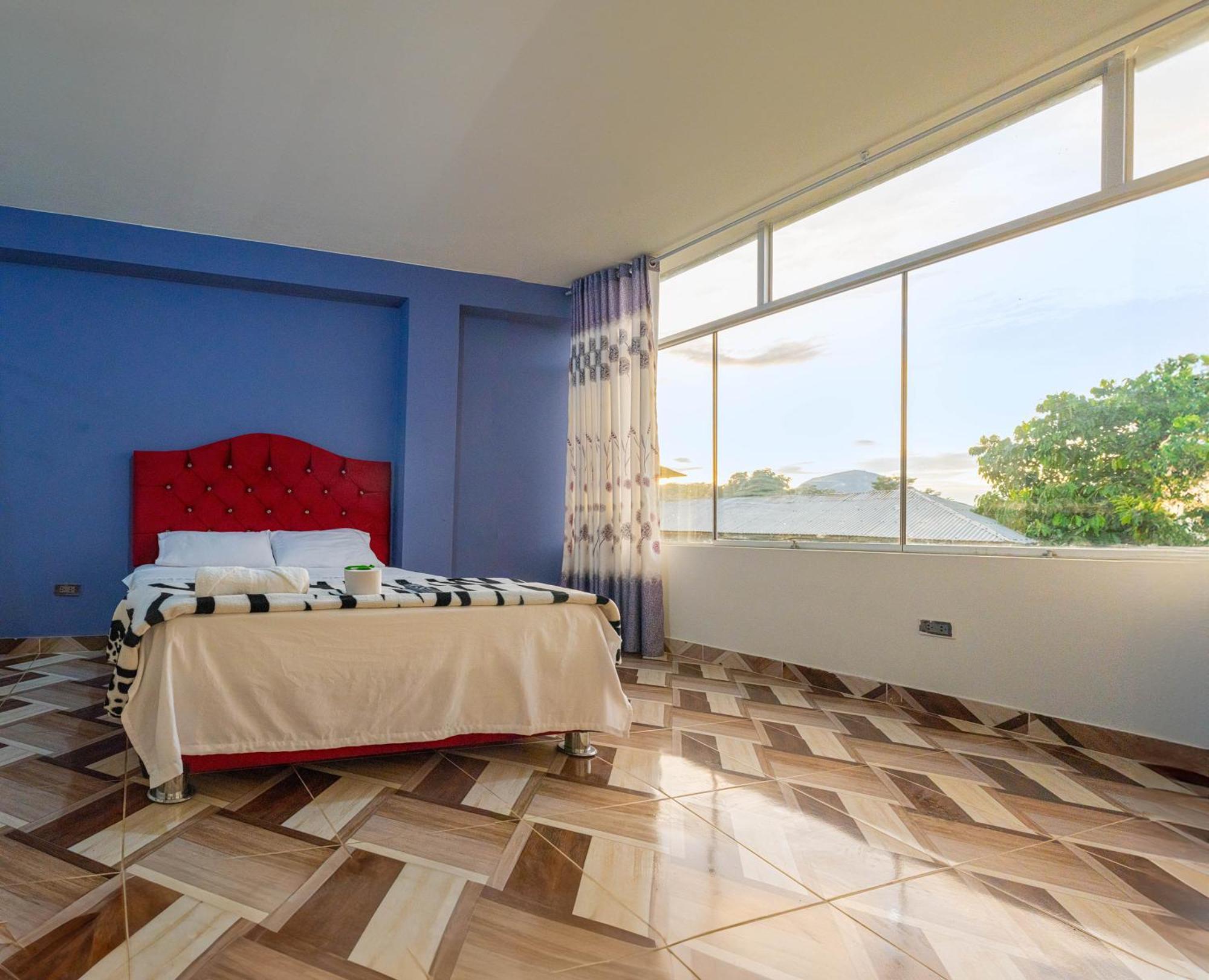 Hospedaje Miraflores Мойобамба Екстериор снимка