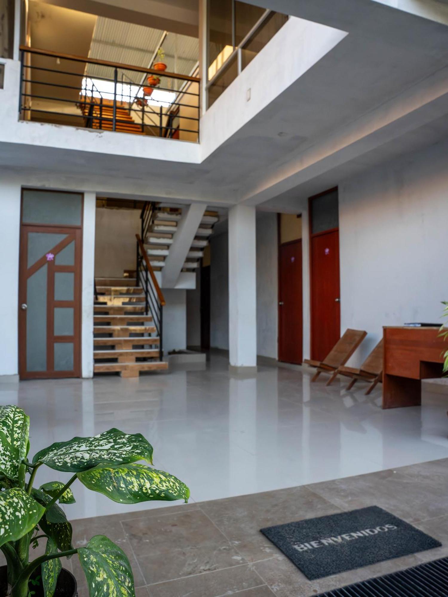 Hospedaje Miraflores Мойобамба Екстериор снимка