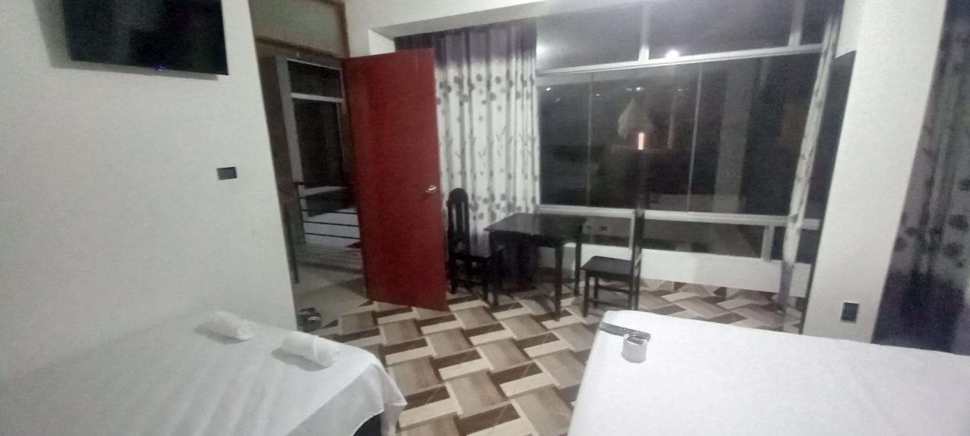Hospedaje Miraflores Мойобамба Екстериор снимка